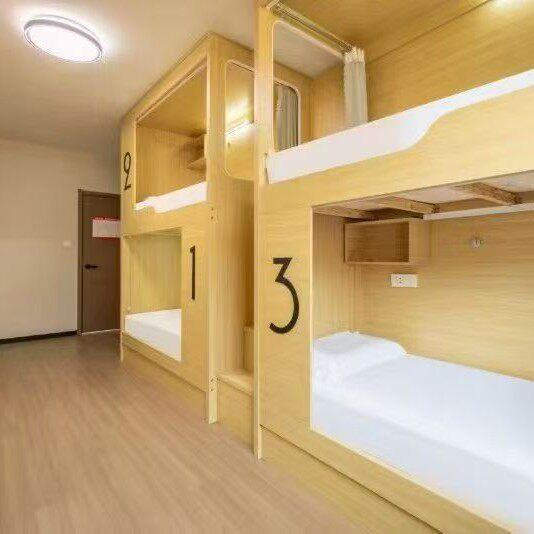 青年旅社太空舱床学生宿舍上下床卧室双层床厂家供应低实木床