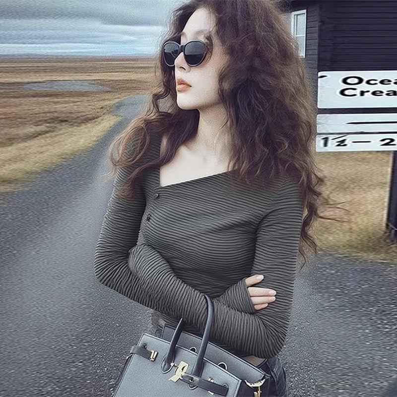 SPYB不规则斜领条纹长袖T恤女2026春秋新款修身设计感打底衫上衣