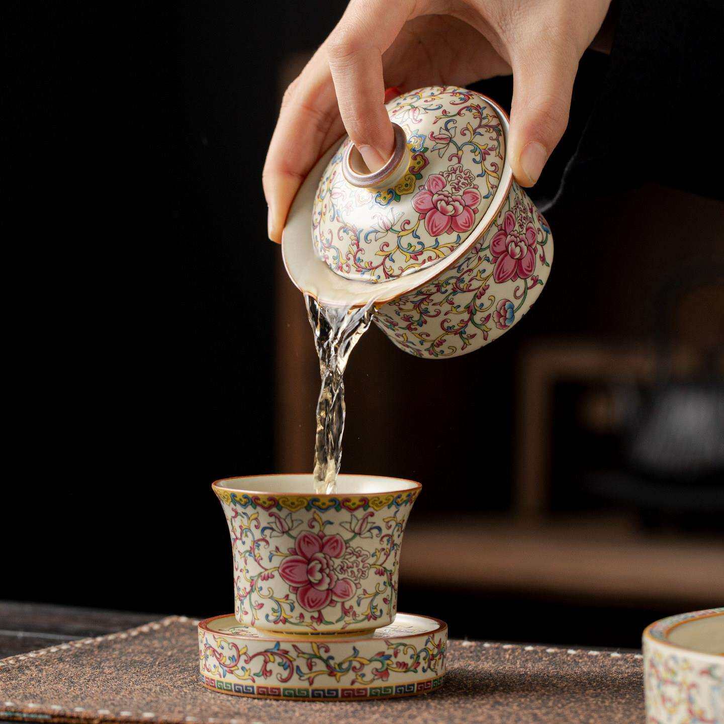 米黄用汝窑缠枝莲悬停旋转碗三才盖杯LX-10005茶套装家送礼青花瓷