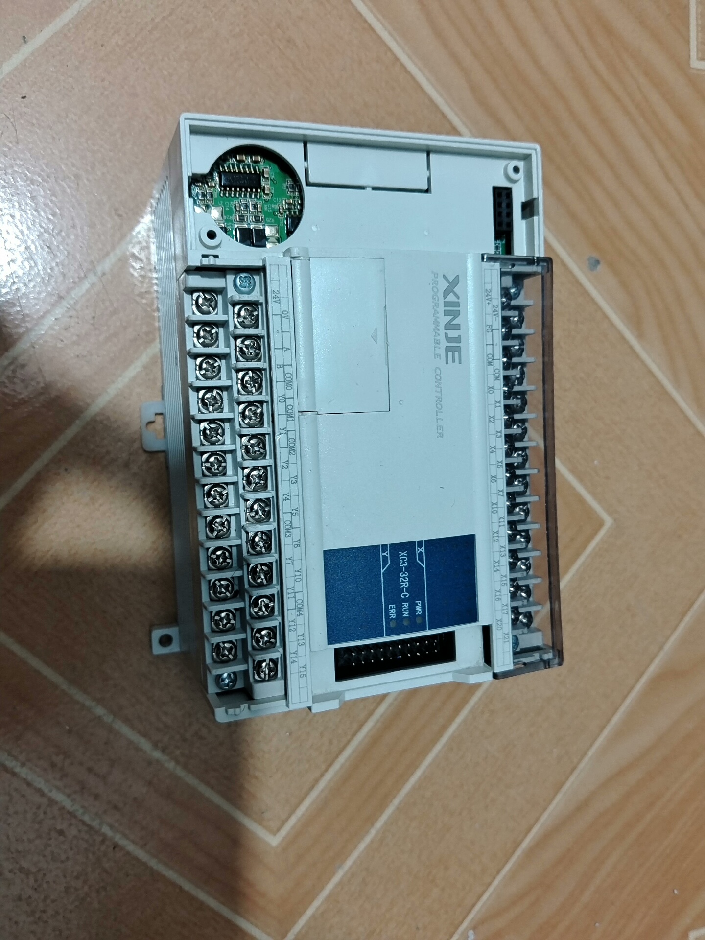 信捷PLC XC3-32R-C，功能正常，成色为实图