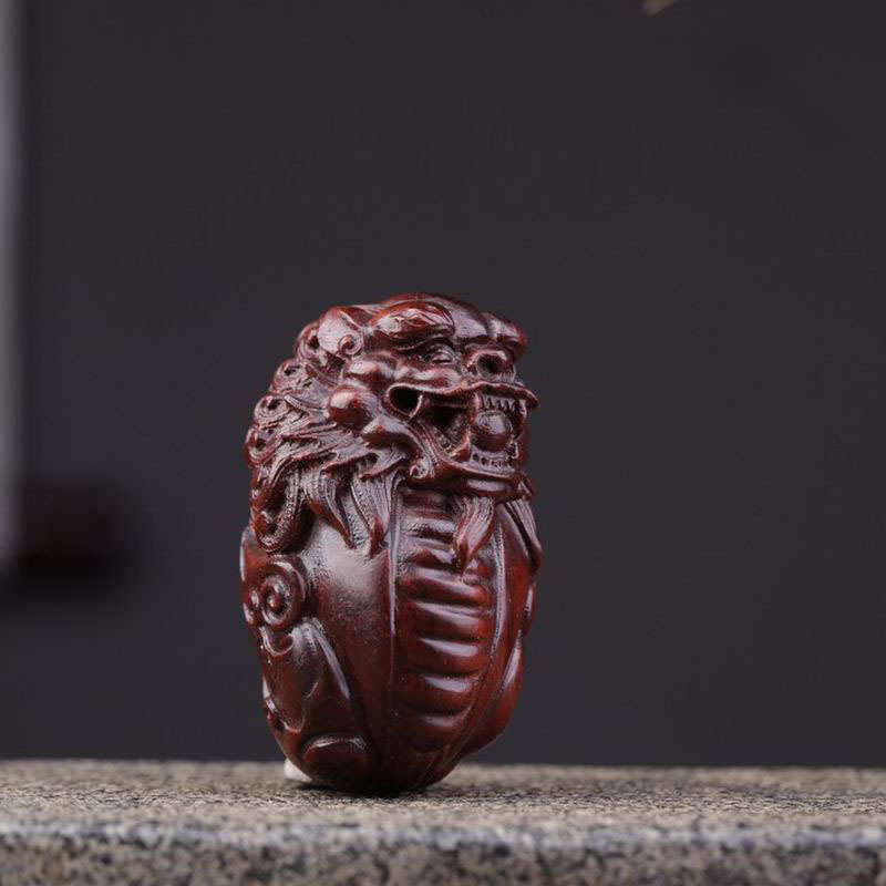 小叶紫檀龙吐珠男手把件龙戏珠车挂件随身工艺品摆件木雕