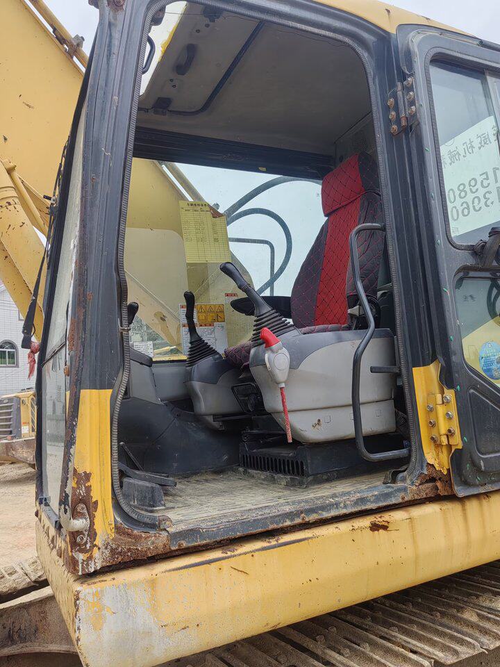 3月8日福州工程机械设备小松200-7挖掘机一辆网络拍卖公告