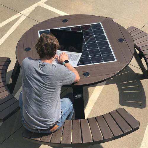 户外太阳能智慧座椅手机充电蓝牙太阳能智慧公园桌椅光伏智能座椅
