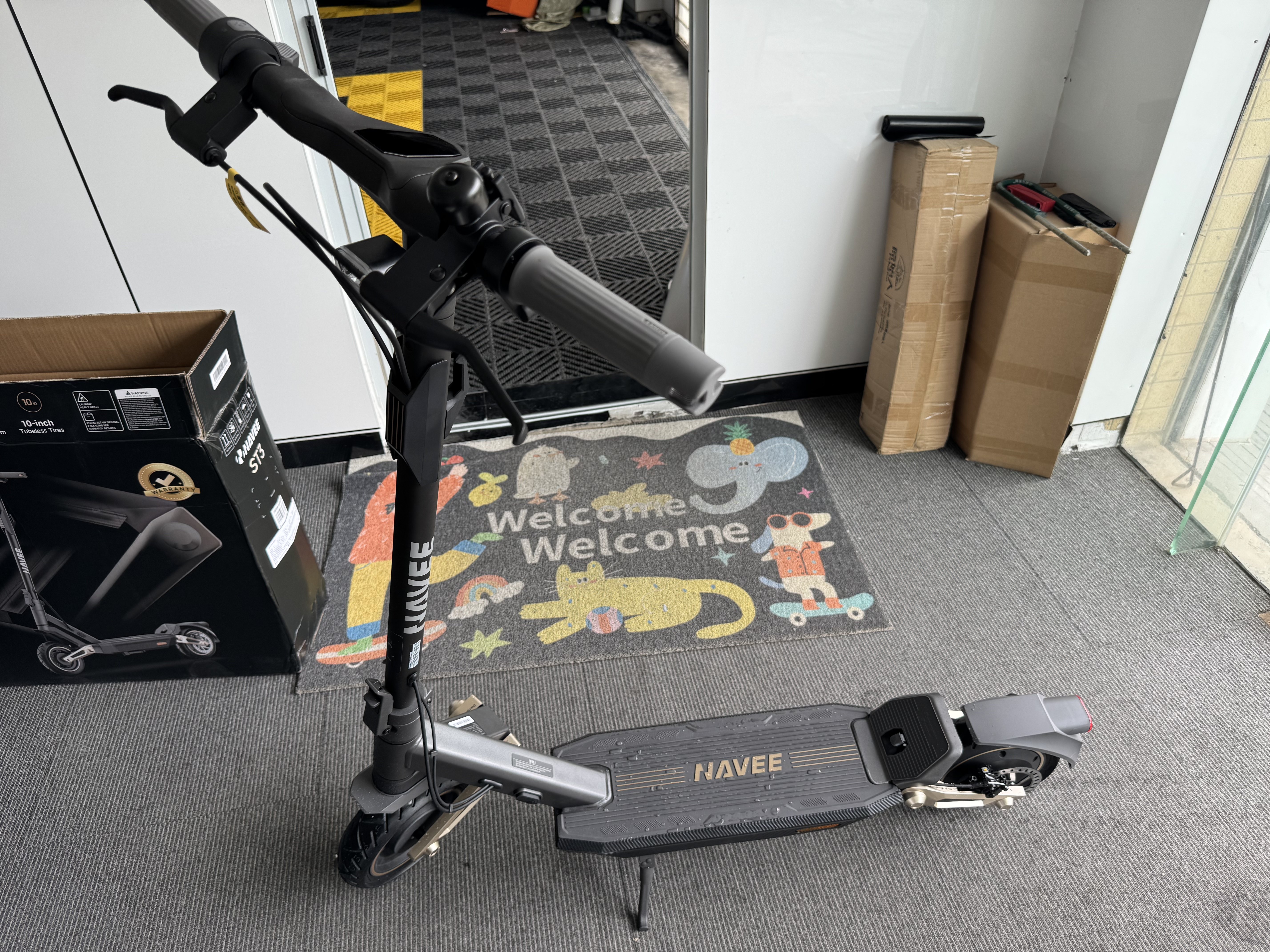 Электросамокат NAVEE ST3 Pro: 75 км запас хода, 1350 Вт, TCS, складной городской самокат для взрослых photo review
