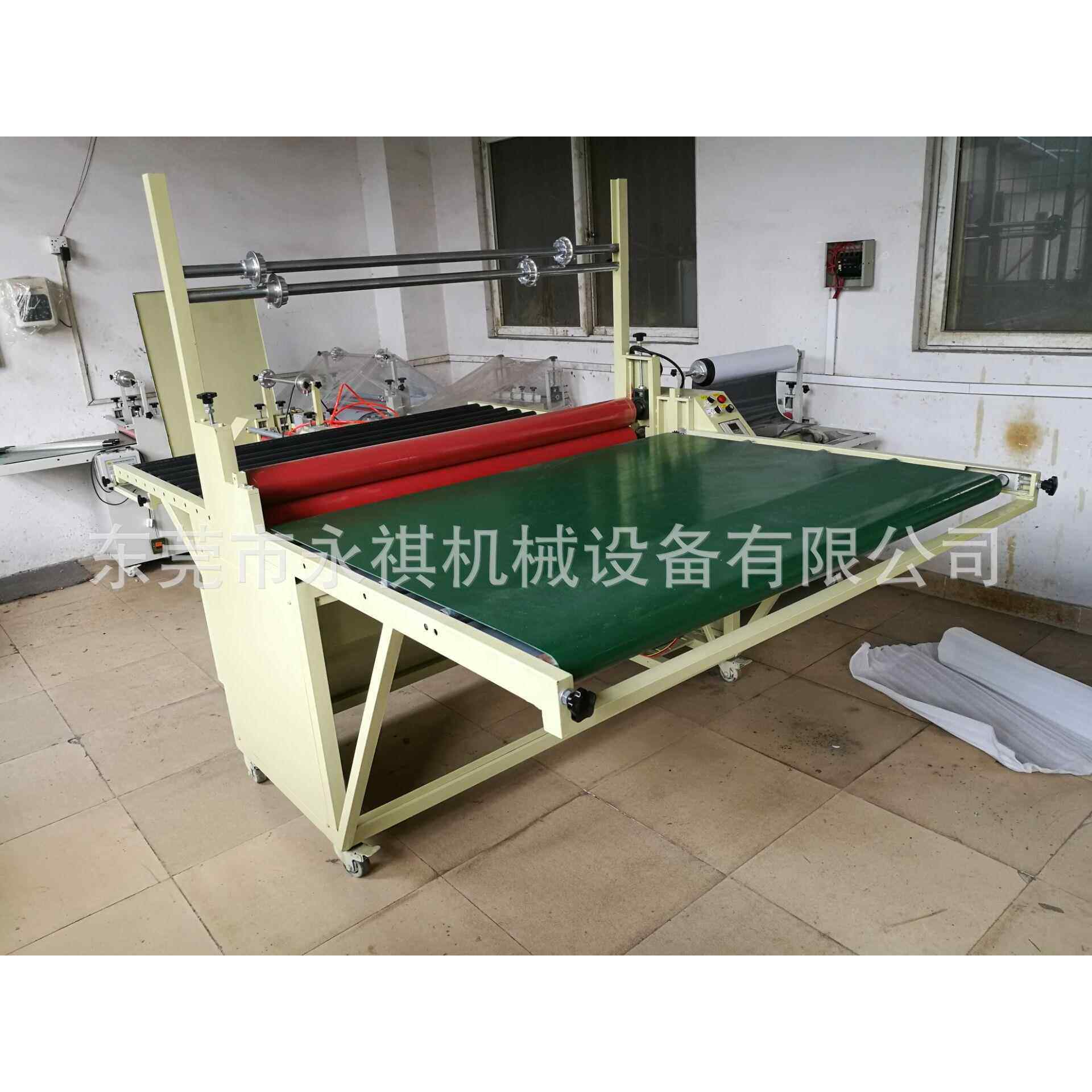 1.4米输送式自动覆膜机、板材贴膜机器、