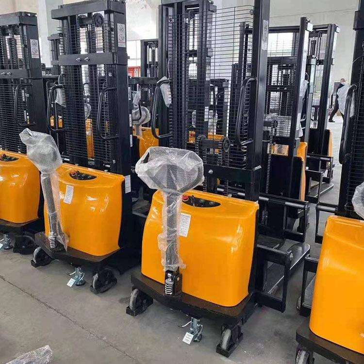 仓库装卸手推升高车自动堆高机带踏板电瓶升降装卸叉车