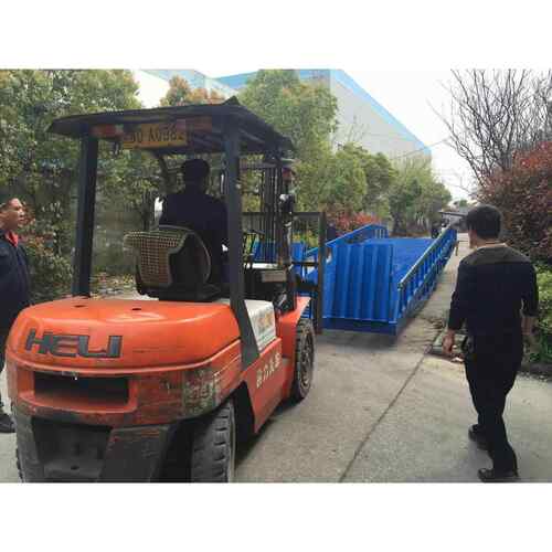 杭州登车桥12吨登车桥卸货平台浙江登车桥集装箱装卸货