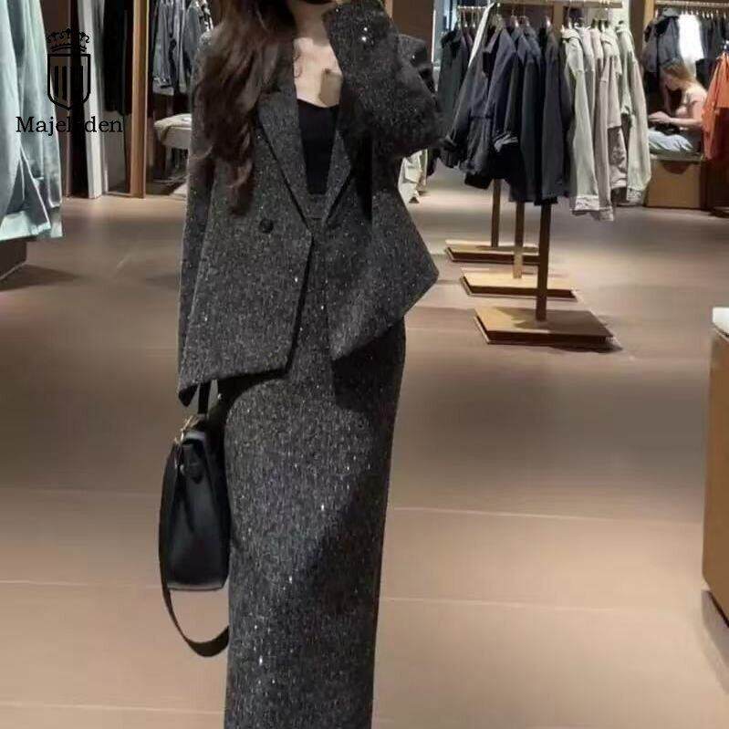 专柜正品2026年春季新款西装外套女搭高腰显瘦开叉半身裙两件套潮