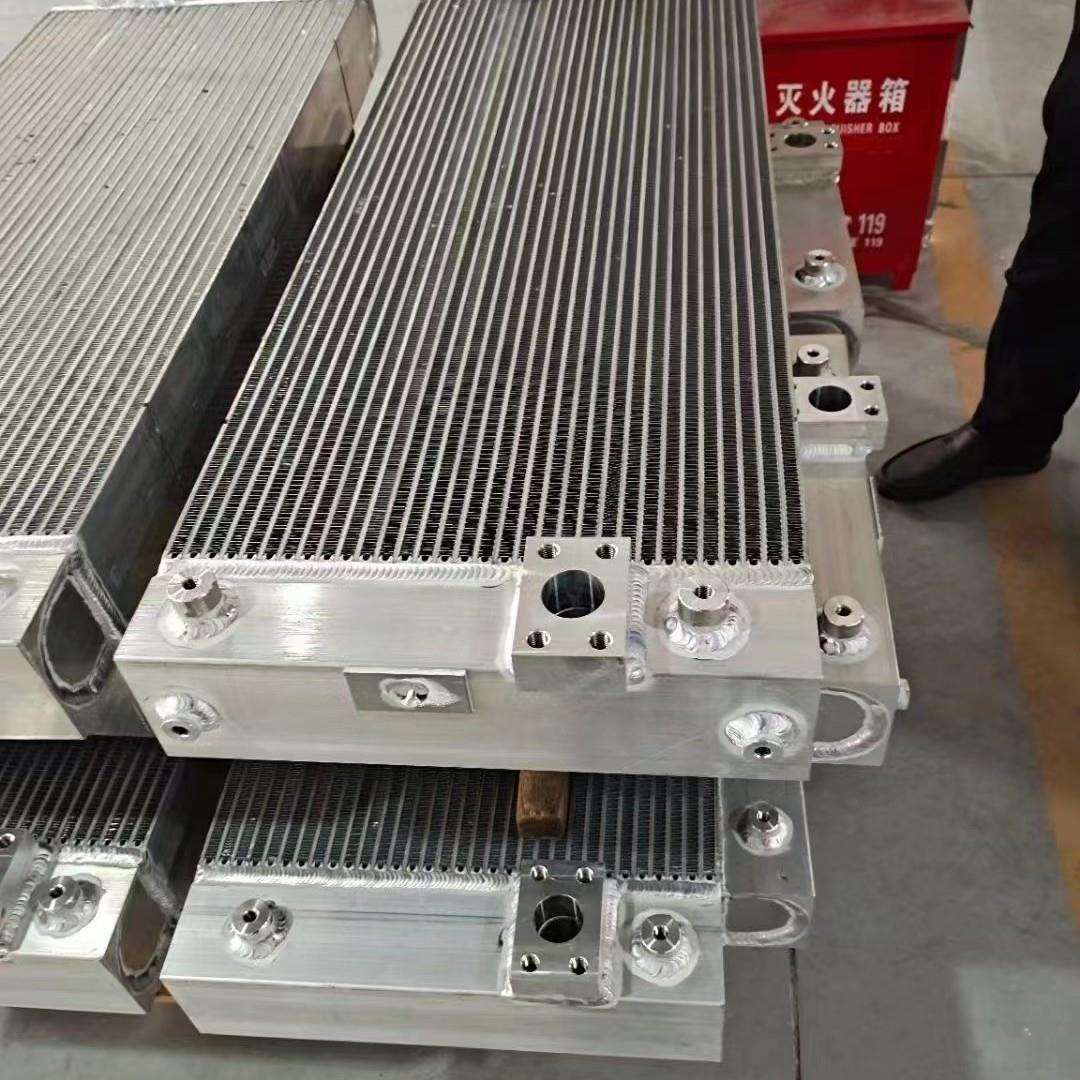供应SK200 210 220 230 250 260挖掘机水箱散热器 油散 中冷配件