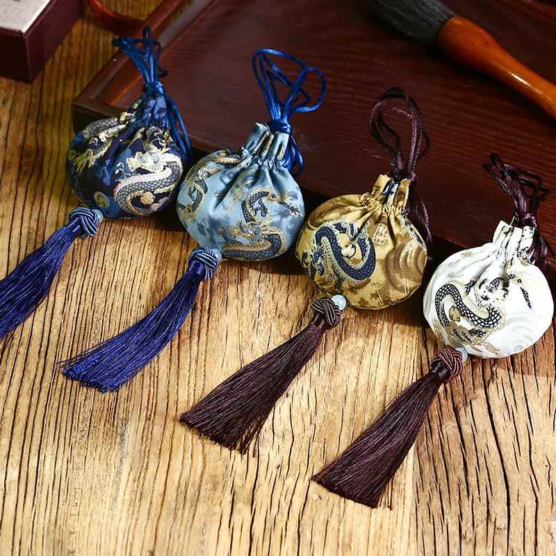 厂家 中国风龙纹纯棉麻龙纹 香囊香包挂件 可定 制