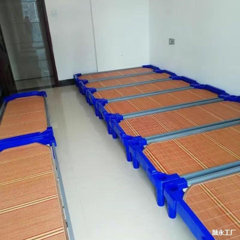 幼睡儿园床休午床单床儿童塑人料木板床早教午床54510000叠叠床托