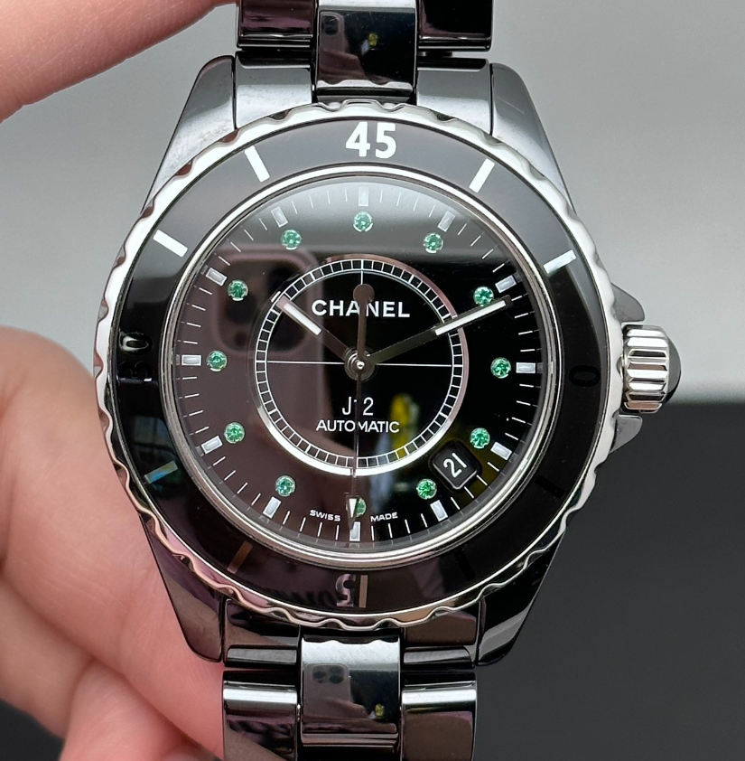 98新38mm香奈儿J12系列黑陶瓷H2131绿宝石刻度自动机械女表