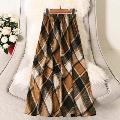 A womens brown checkered Plaid stretch waist Aline midi