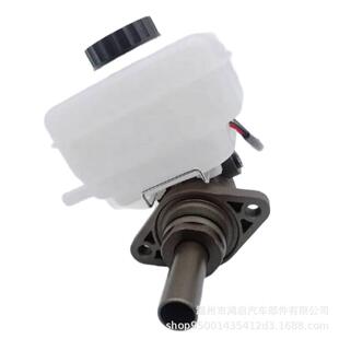 47207 26010适用丰田海狮刹车总泵4720726010