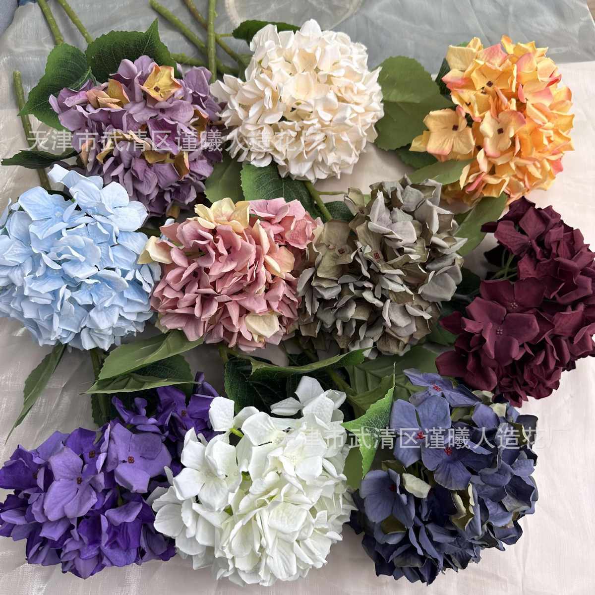 焦边绣球仿真花家居客厅装饰假花婚礼婚庆摆设绢花户外拍摄道具花