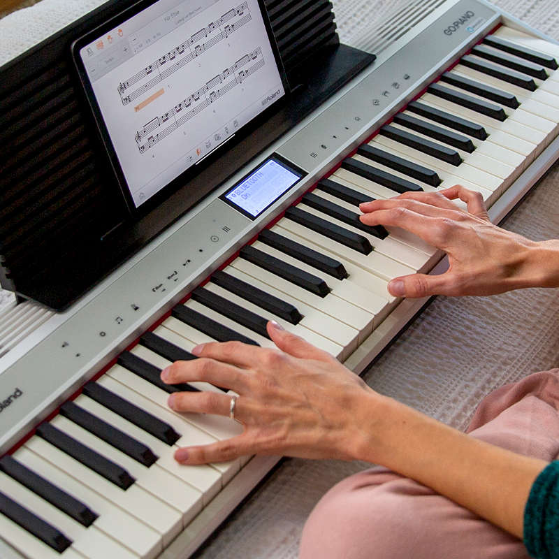 Roland罗兰 GO-61P电钢琴新手入门小型便携式61键GO:PIANO电子琴