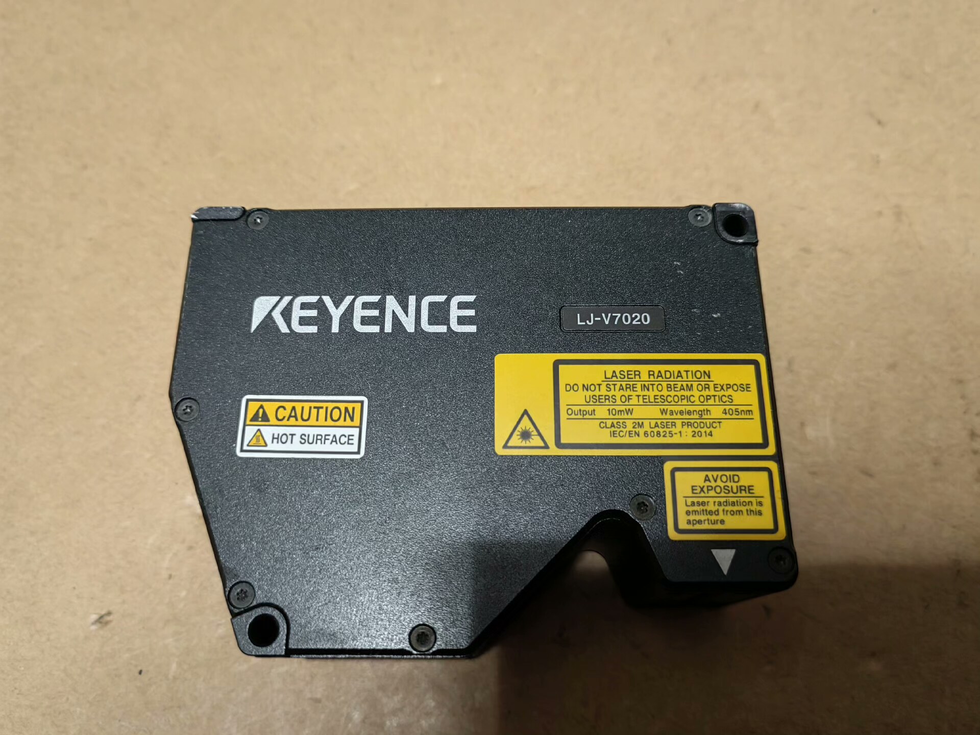 基恩士YEYENCE，激光传感器，LJ-V7020，成色漂亮