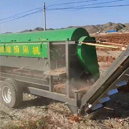 全自动大地拖拉机柴油辣椒摘果采摘机板椒朝天椒新疆甘肃河南