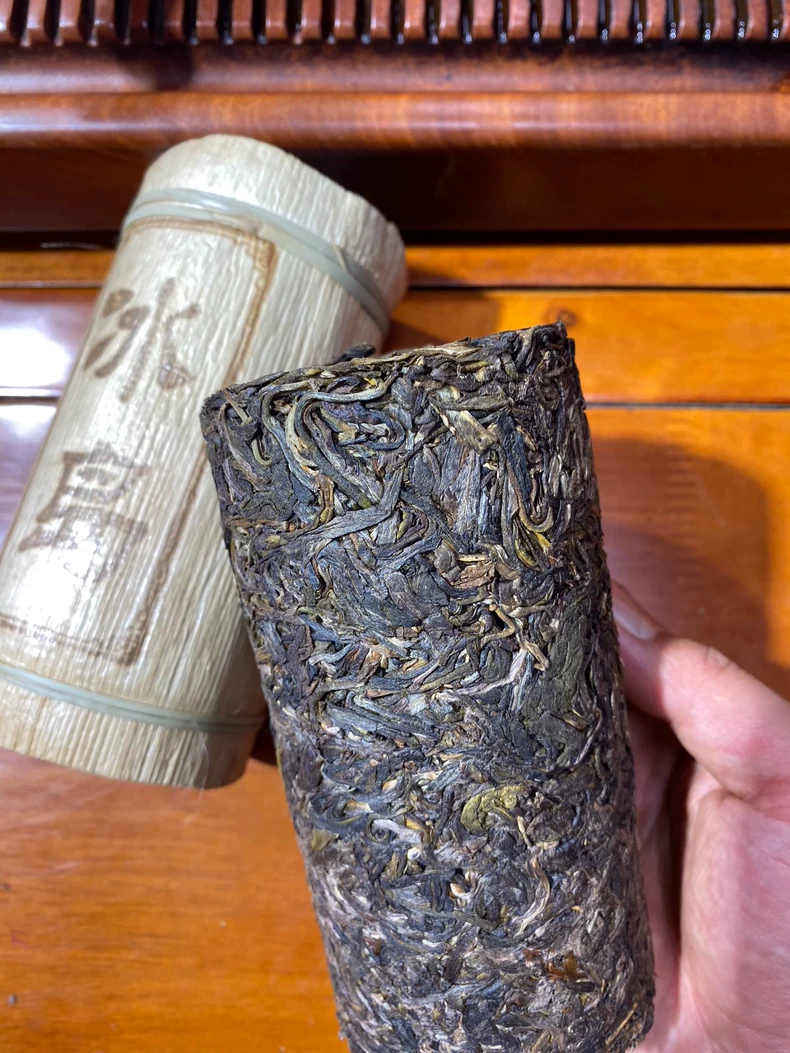 2015年春茶冰島古樹純料茶柱500克雙層包裝蘭花香蜜韻手工製作一口料包郵 普洱茶 BUASHOP普洱老茶