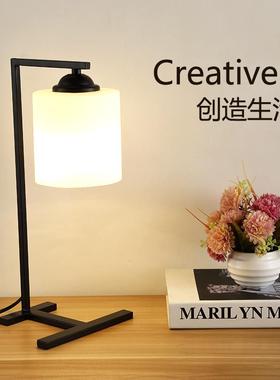 高档约创意台灯馨北欧简现代时尚暖光个性学灯习书桌装饰温卧室床