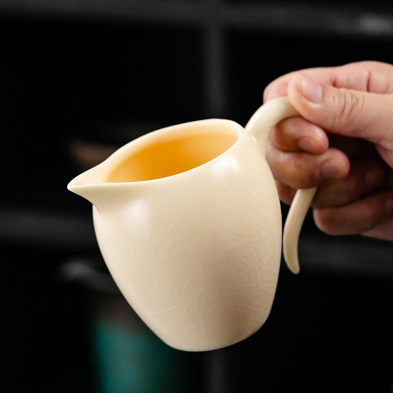 冰种羊脂玉白瓷美人公道杯瓷柄防烫茶海匀分茶器家用功夫杯具零配