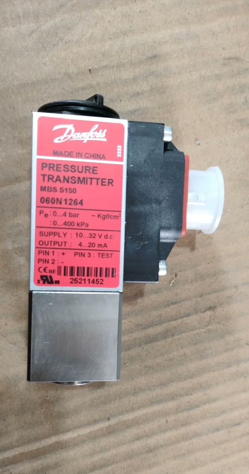 丹佛斯压力传感器MBS5100 0-4bar  060N12