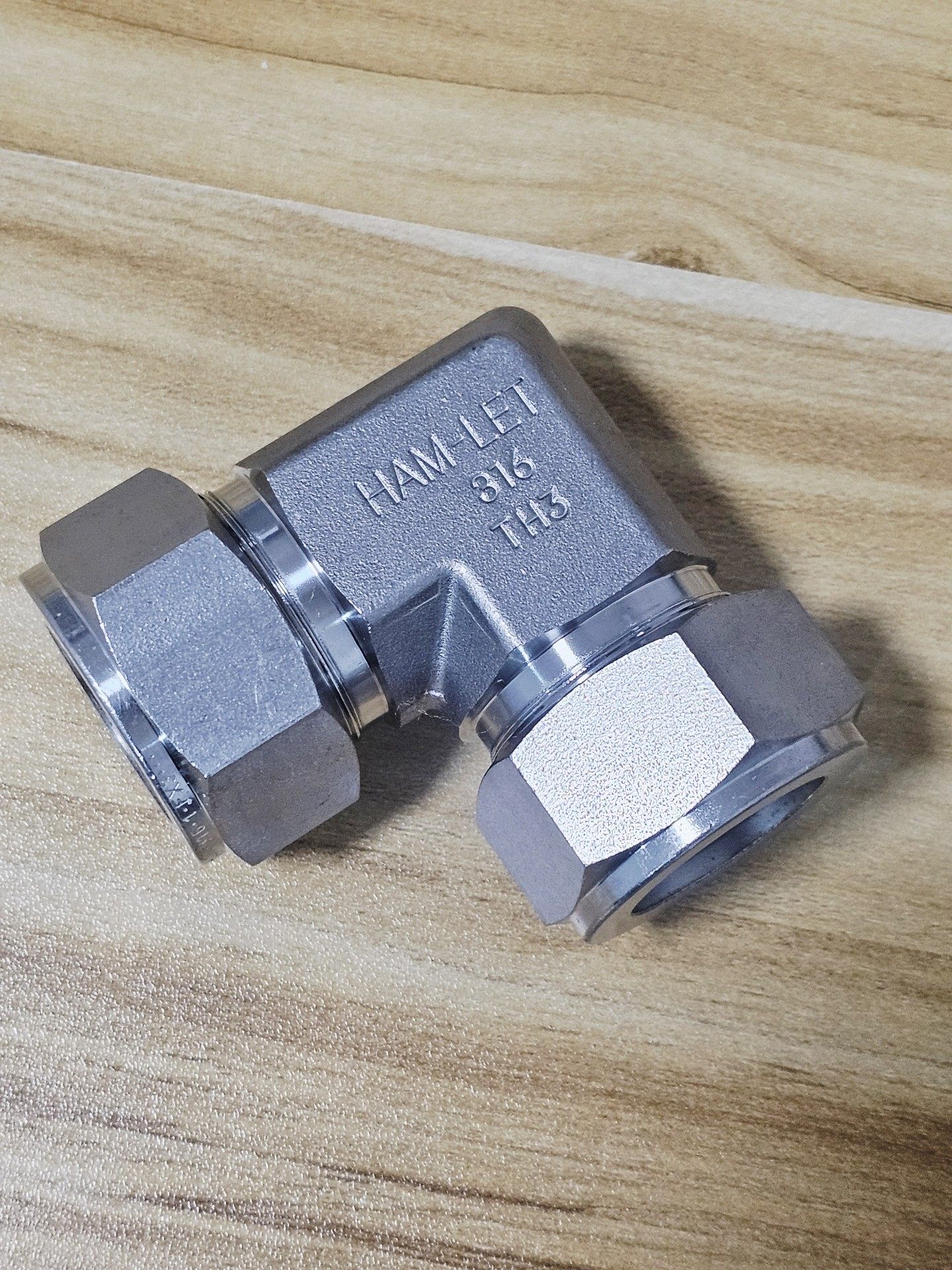 HAM-LET哈姆雷特1寸卡套弯头765L _ 1