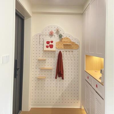 洞洞板木收物纳MDT玄关墙实壁置挂板架层板挂门厅木质洞洞板置物