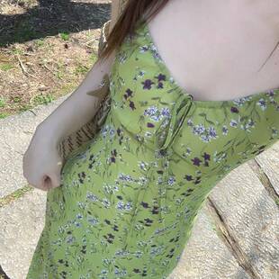 绝美显瘦满印修身 女生夏季 V领长裙子 海边度假掐腰吊带洋装 E7Q8