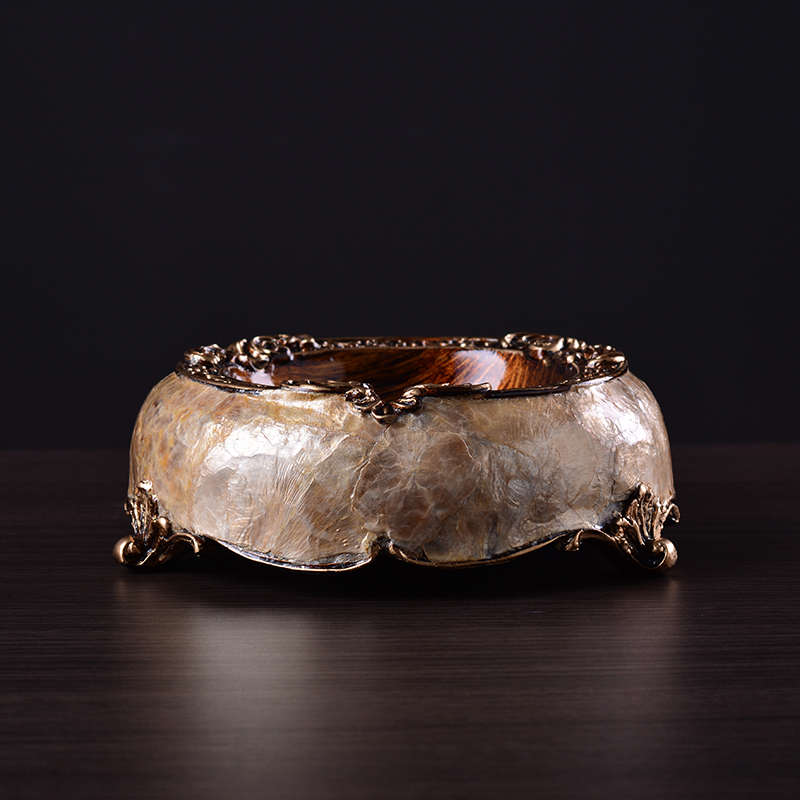 欧式复古奢华高档烟灰缸创意个性美式办公室家用大号客厅茶几摆件