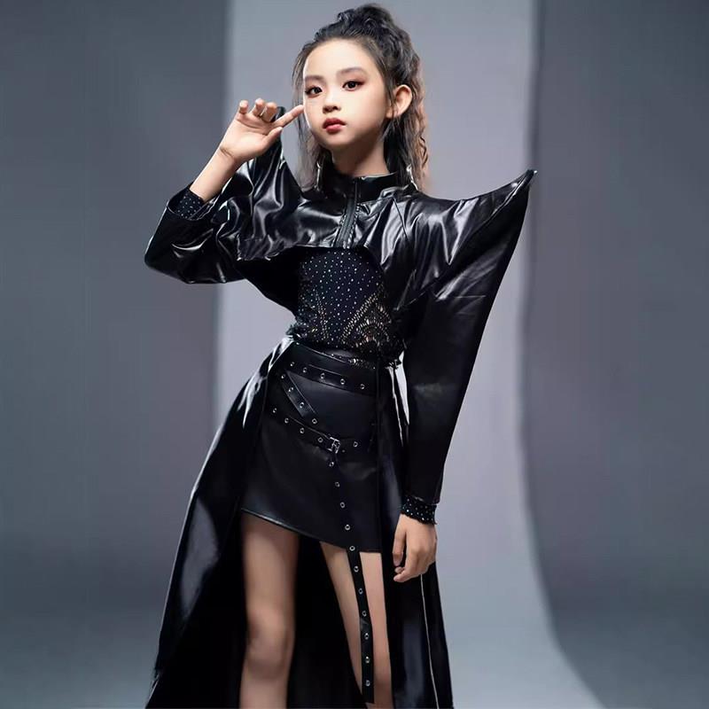 女童走秀夸张童模大赛黑色朋克赛车服儿童布鲁雷克主题T台秀潮服9