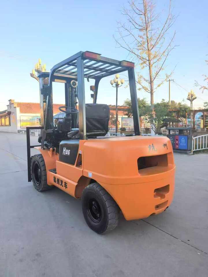 11月18日天津杭州3.5吨叉车升高4.5米网络拍卖公告