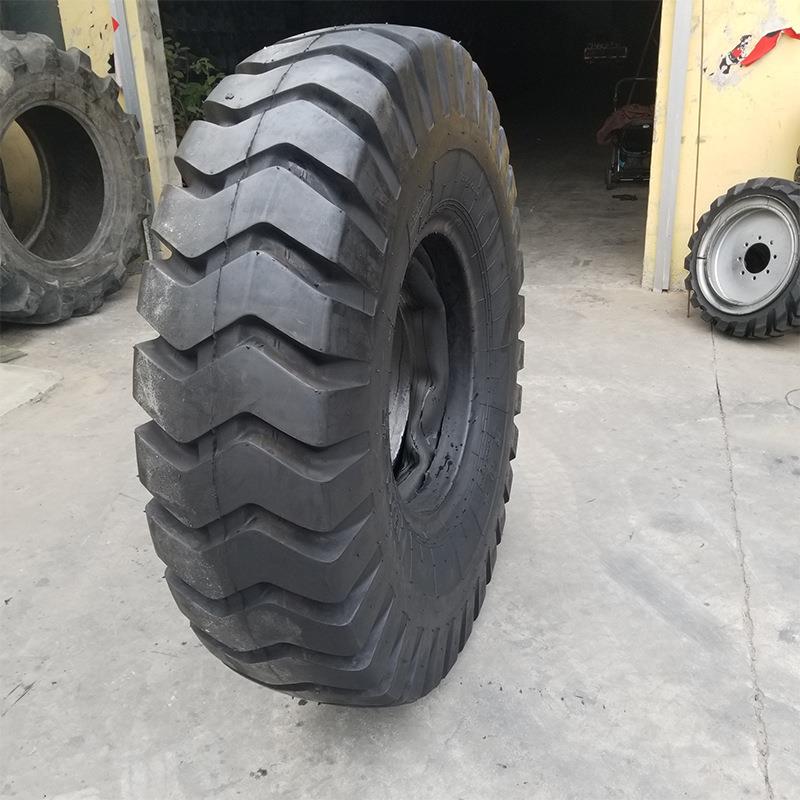 1600-25矿山宽体车轮胎E3花纹尼龙工程机械自卸车轮胎