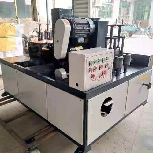 大型钢管除无锈机方管抛光GHK机钢管心除锈打磨机异型管道刷除锈