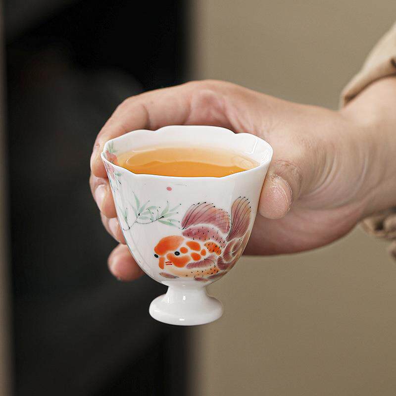 手绘白瓷茶杯富鱼主人杯单杯女士个人专用釉下彩品茗杯高脚杯子