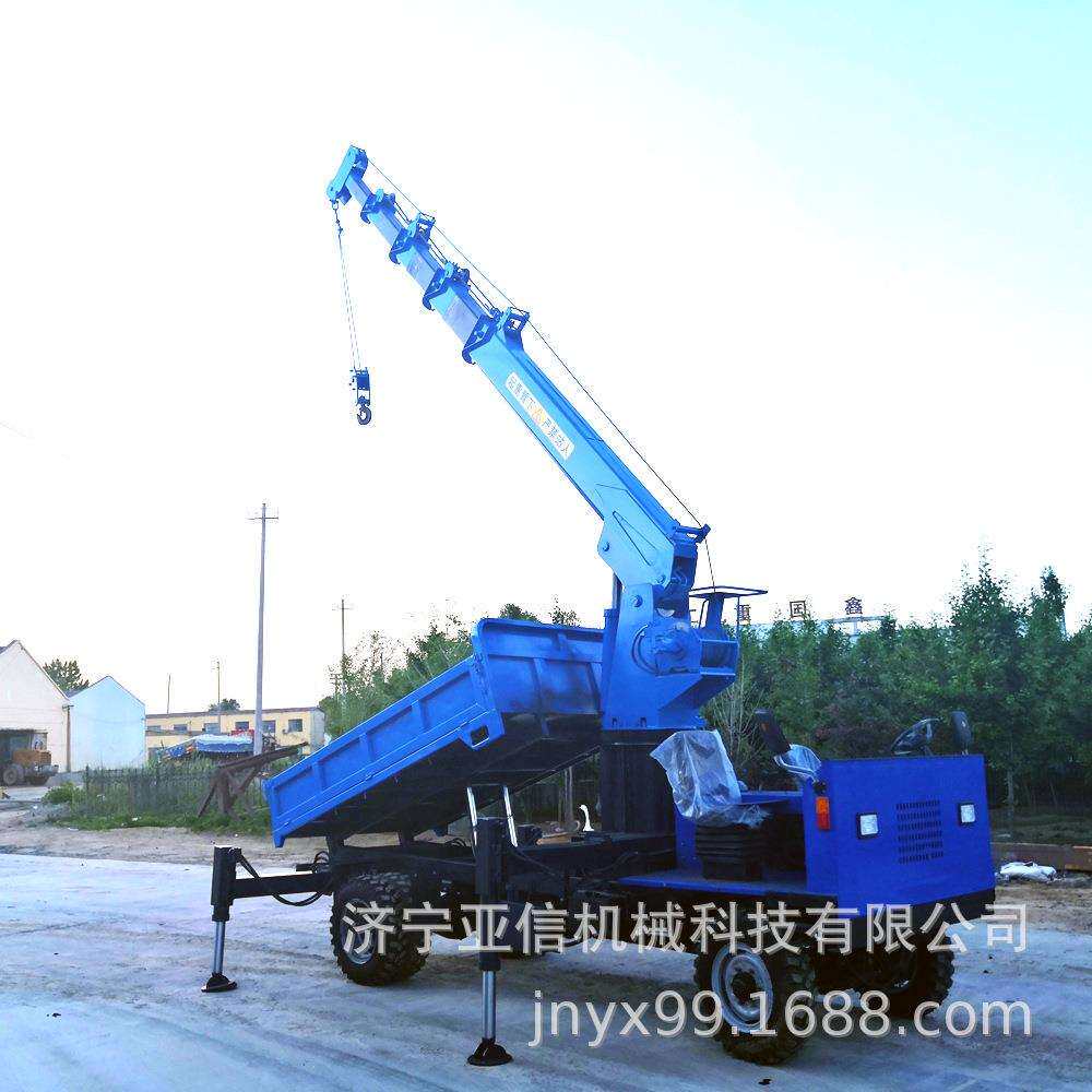 两驱四不像随车吊改装四轮平板运输吊车小型农用四轮自备吊车