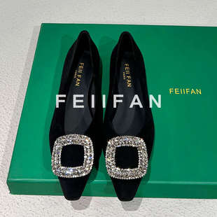 平底单鞋女2024秋冬新款水钻方扣法式绝美不累脚软底绒面尖头鞋子
