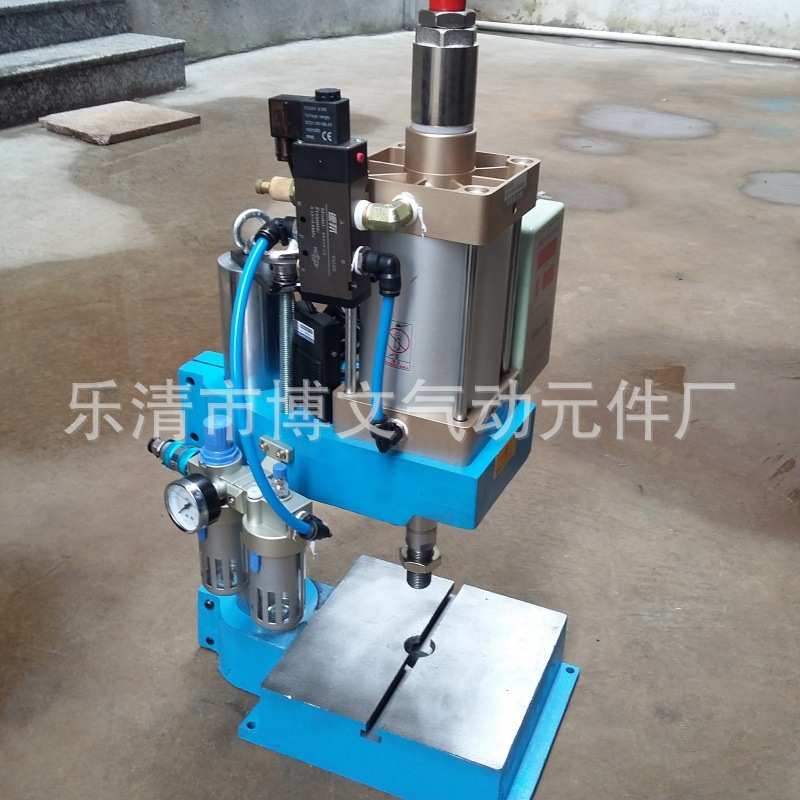 1500公斤压力机　1.5吨气动单柱弓型冲床