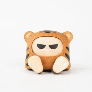 原上城原创实木小老虎生肖挂件啸啸虎创意摆件日常送礼