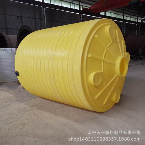 10吨减水剂储罐,15吨外加剂储存罐,20吨母液储罐,30吨聚羧酸储罐