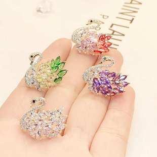 日系防走光衣领天鹅小胸针女ins潮个性 胸花 气质外套开衫 别针时尚