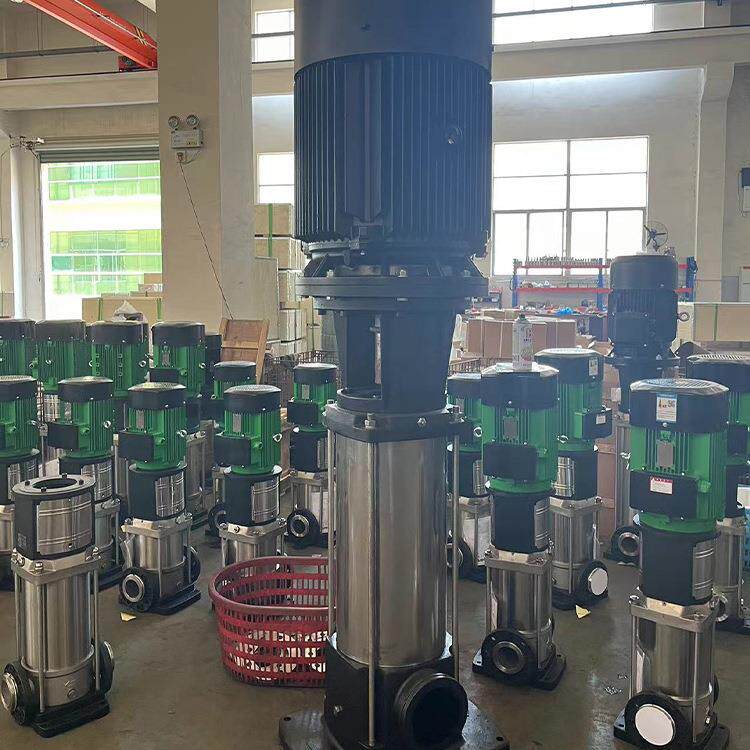 轻型立式不锈钢多级离心泵高压力冲洗泵生活供水加压泵