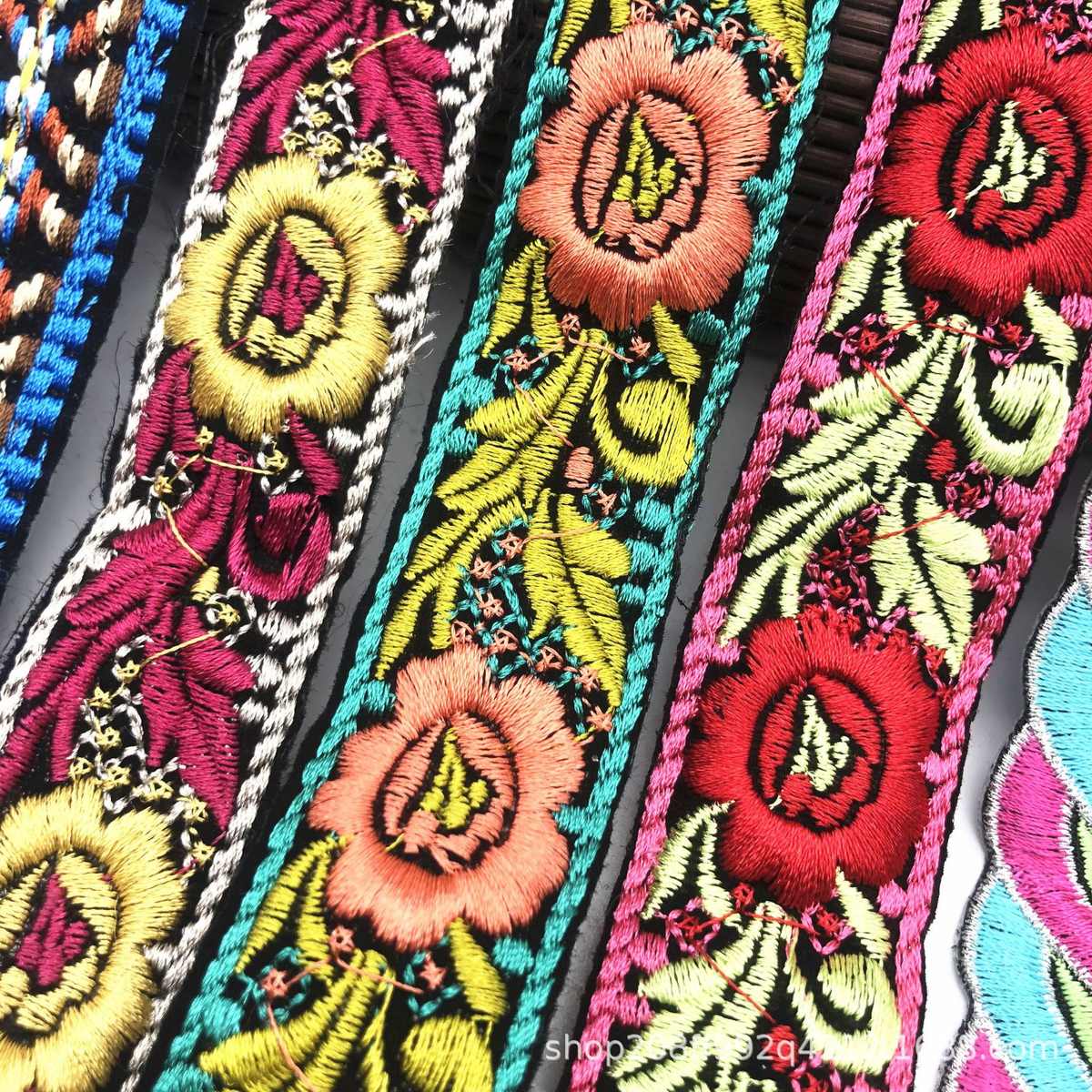 复古民族风绣花织带 服装辅料刺绣花边 电脑绣花箱包配饰