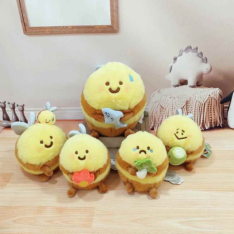 小蜜蜂毛绒玩具可爱抱枕摆件蜜蜂公仔鲨bee玩偶生日礼物儿童玩具