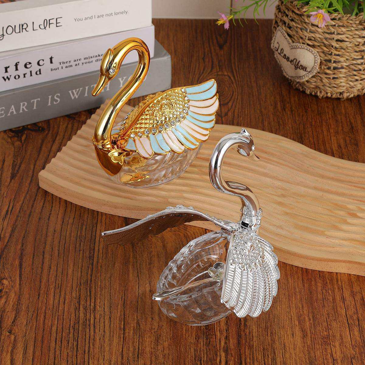 欧式塑料玻璃调味盒天鹅糖盅调味瓶新款家用厨房用品带勺子套装