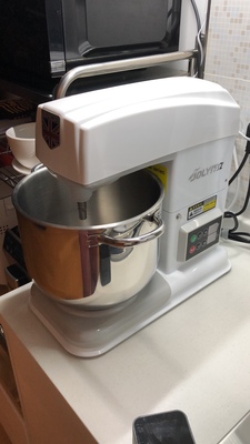 暗暗地说:乔立7600厨师机怎么样?大家都认可这款吗?