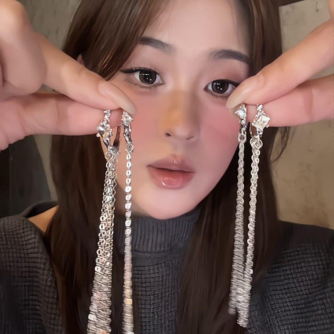 铜合金耳饰 2026新轻奢小众高级感耳夹流苏耳环无耳洞耳挂精致yf