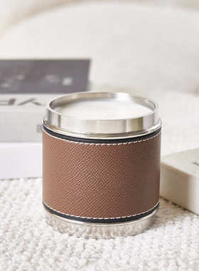 简约现代皮革金属香薰摆件卧室香氛小众高级室内摆件软装饰品蜡烛