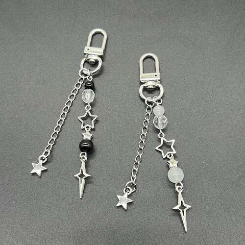 Unisex Essential Belt Icon Carabiner Blackout Keychain Ova