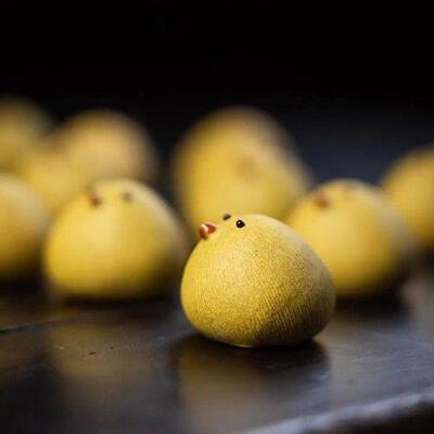 Handheld Tea Pet Cute Chicken Tea Toy Handmade Purple Clay